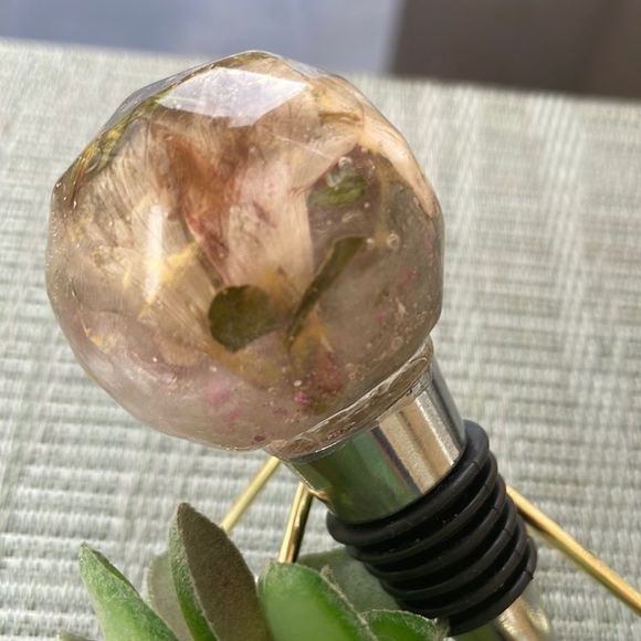 Handmade Pressed Flower Round Top Wine Stop Lavender - Picture 7 of 13